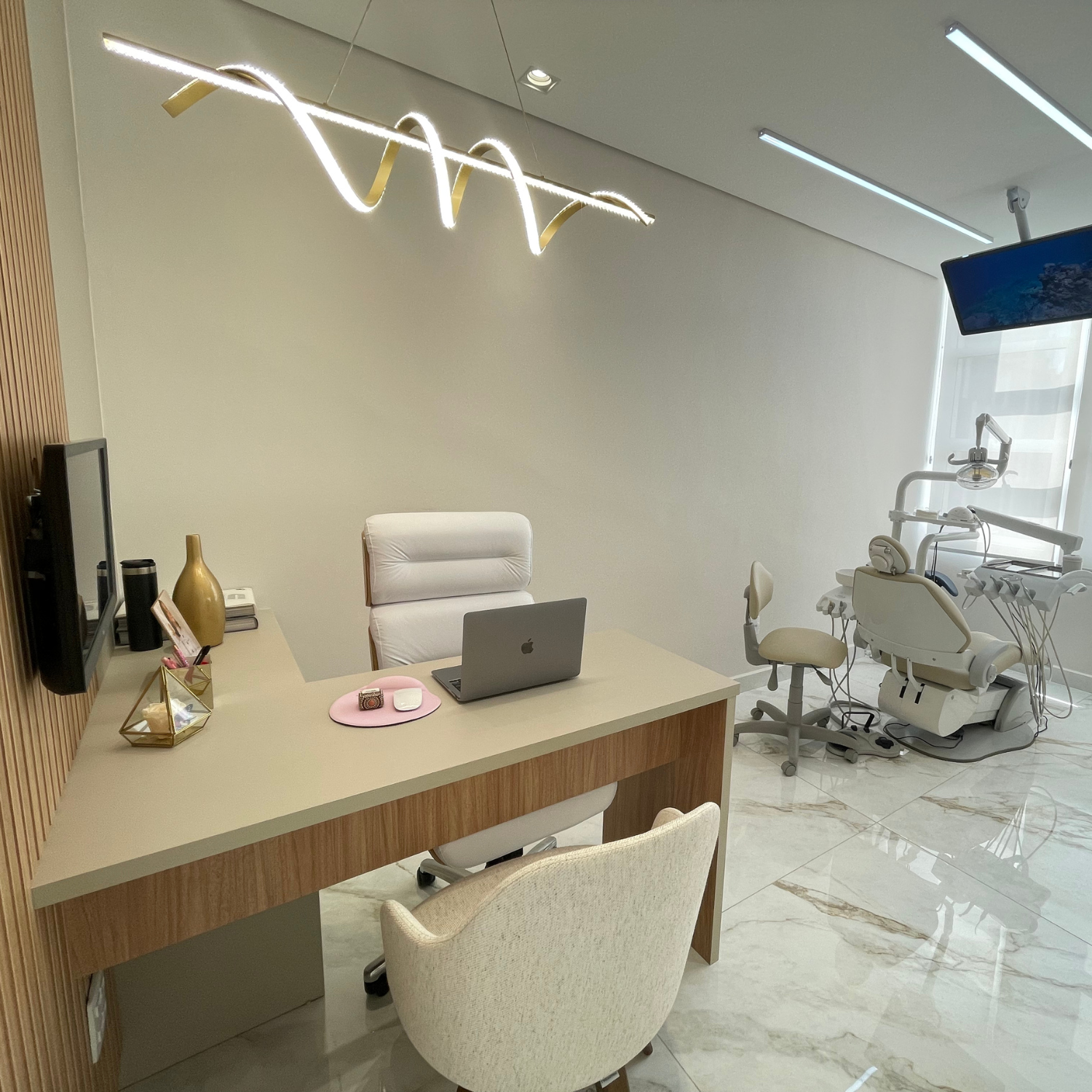 Dra. Alexsandra Silva - Dentista na Bela Vista, São Paulo